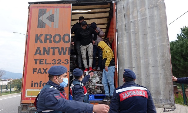 Kaçak Göçmenlerin Avrupa Hayali Çanakkale'de Bitti