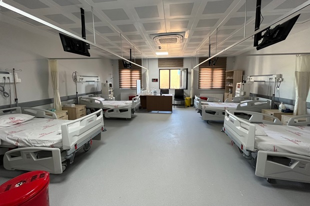 Ayvacık Diyaliz Merkezi, Hasta Kabulüne Başladı